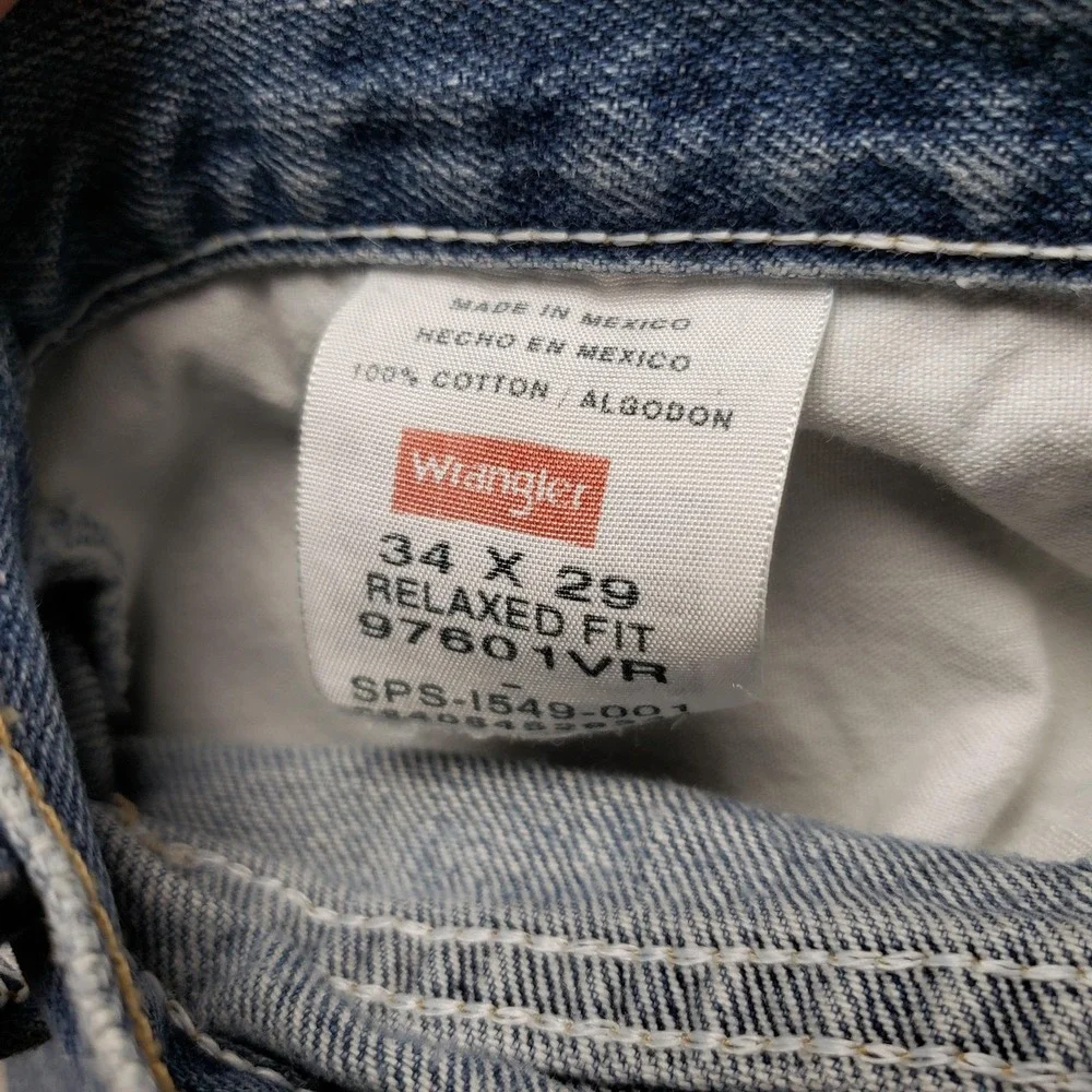 Wrangler Authentic Jeans Mens 34x29 Relaxed Fit Light Wash Blue Denim 97601VR